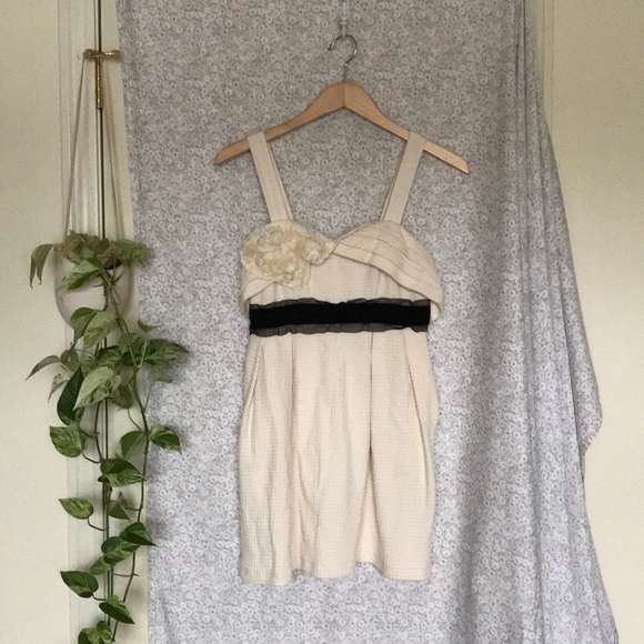 Anthro waffle knit dress with flower detail - Picture 2 of 6